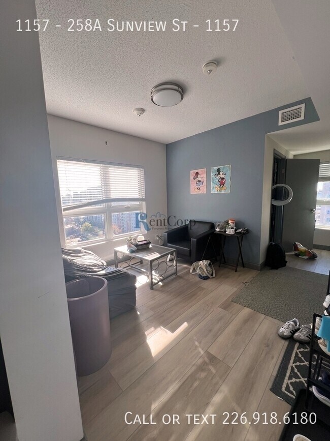 Photo du bâtiment - 258A-258A Sunview St