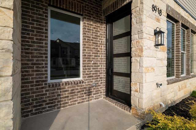 Building Photo - 8918 Lowell St