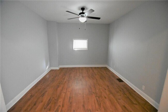 Foto del edificio - 1661 S Talbott St