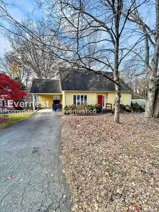 Primary Photo - 57 Carrisbrooke Ln