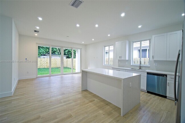Building Photo - 8848 SW 126th Terrace