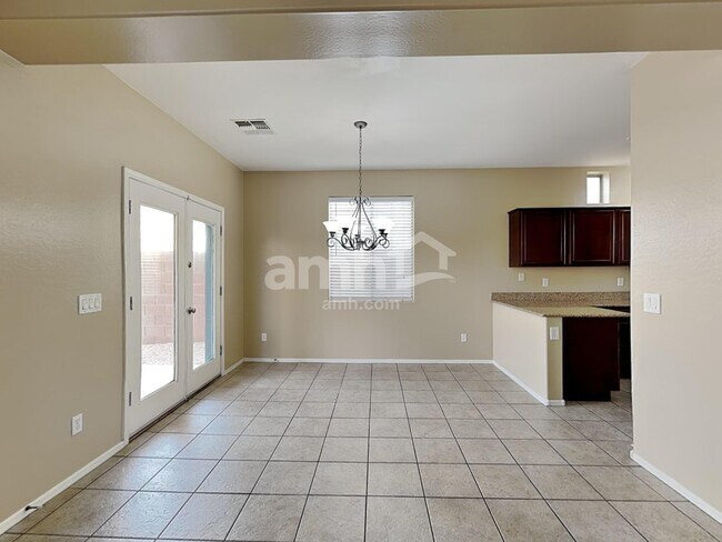 Foto del edificio - 3787 E Flower Ct