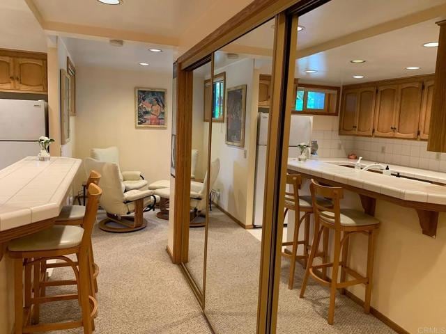 Building Photo - 714 Passiflora Ave