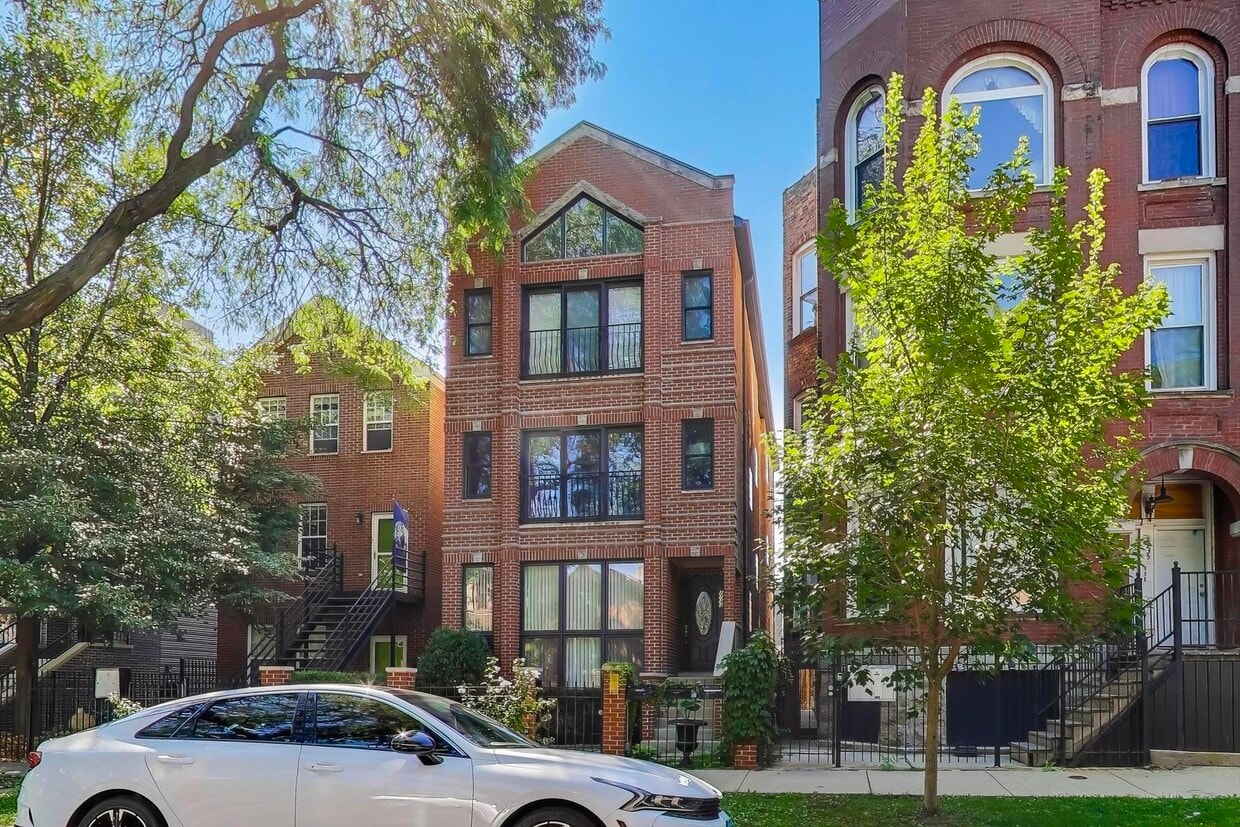 Foto principal - 2733 W Potomac Ave