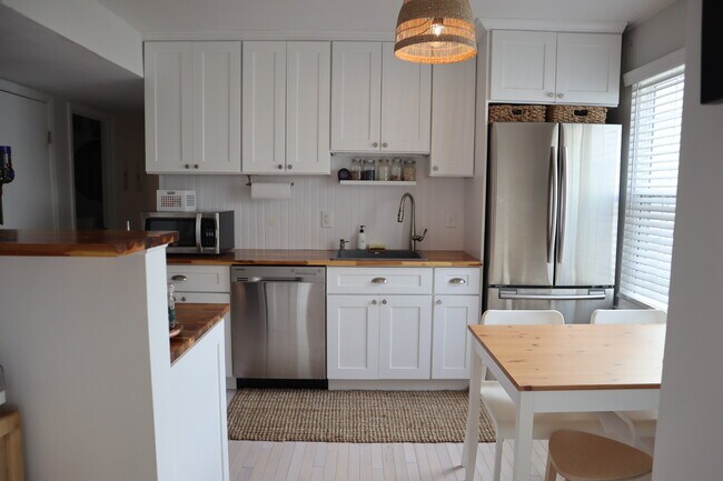 Foto del edificio - 600 Shoreham Ct