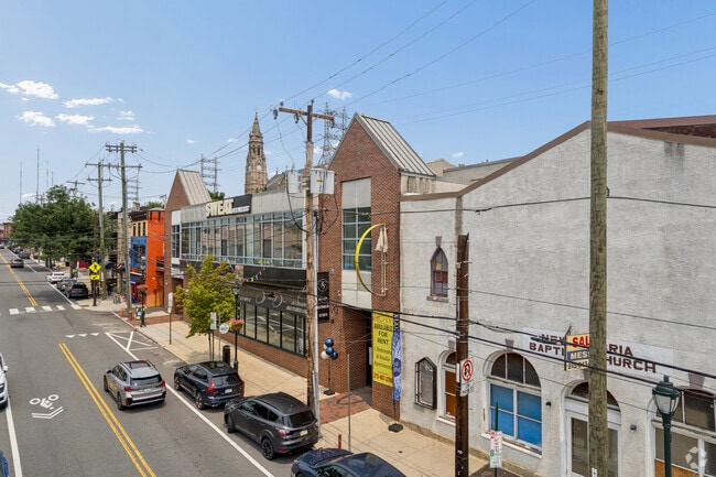 Building Photo - 4151-4159 Main St