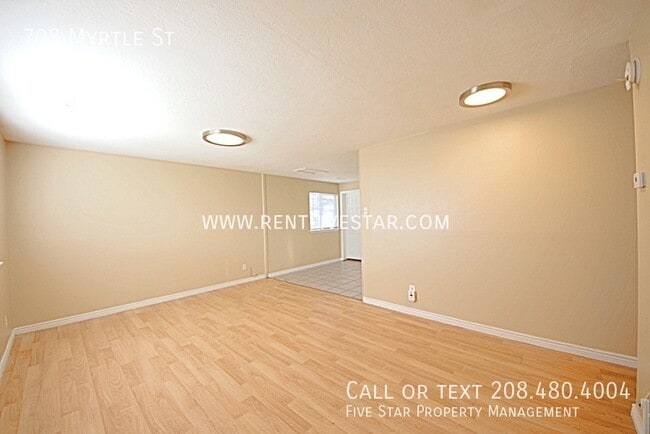 Foto del edificio - 708 Myrtle St