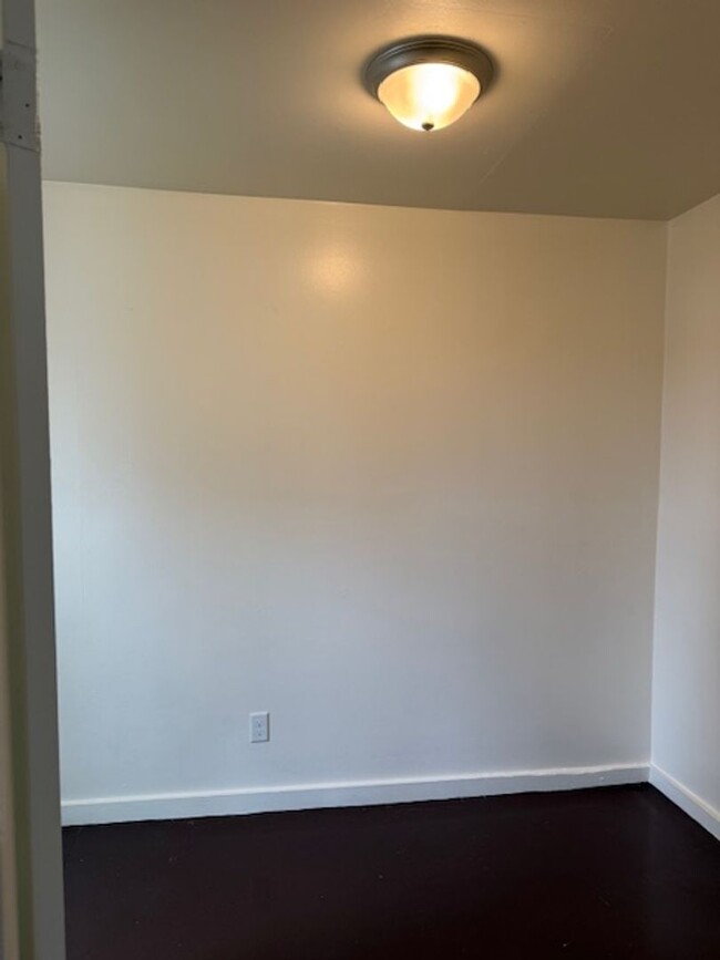 Foto del edificio - 1316 Alpine Ave NW