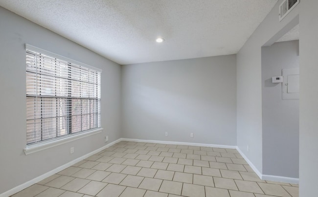 Foto del edificio - 5806 Rue Royale