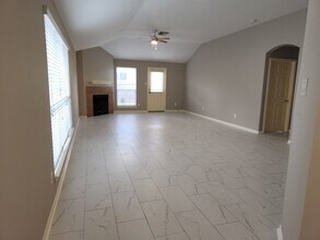 Building Photo - 3907 Liberty Square Trail