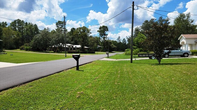 Foto del edificio - Large Citrus Springs 4/2/2