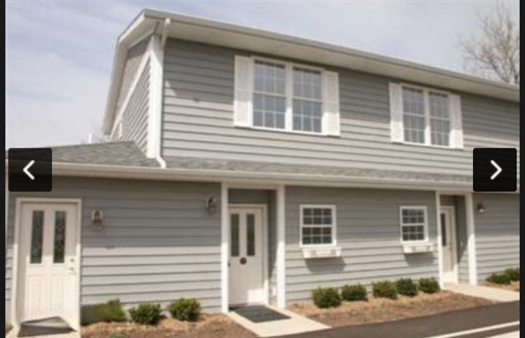 3114 Barney Rd Unit C, Kalamazoo, MI 49004 Condo for Rent in