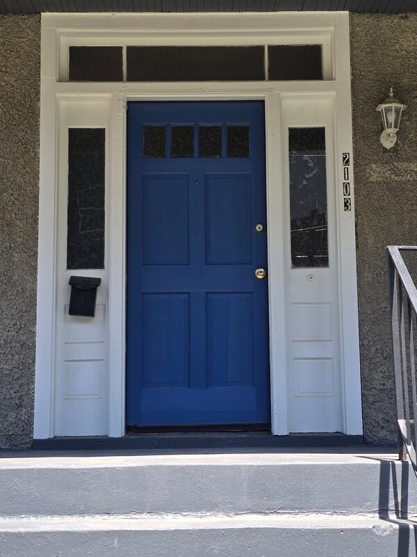 Foto del edificio - 2103 Ingram Ave