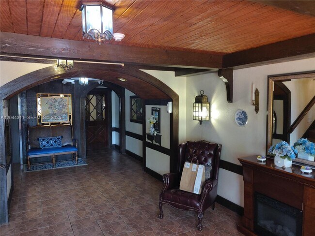 Foto del edificio - 3750 Inverrary Dr