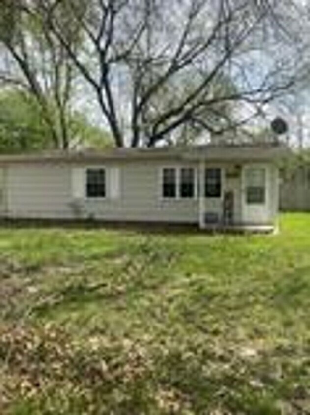 Foto principal - 1831 Parkdale Dr