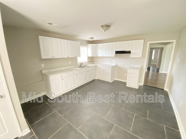 Building Photo - 4788 Cloister Cove