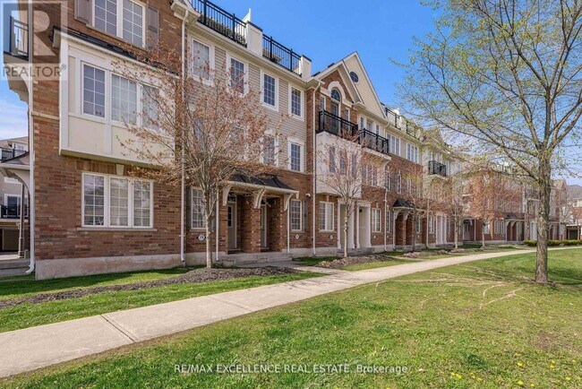 Building Photo - 2614-2614 Dashwood Dr