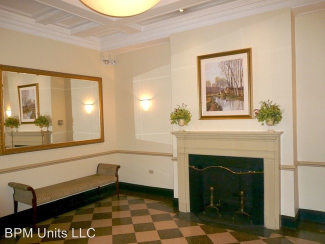 Building Photo - 51 5th Ave