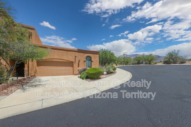 Foto del edificio - 665 E Weckl Pl