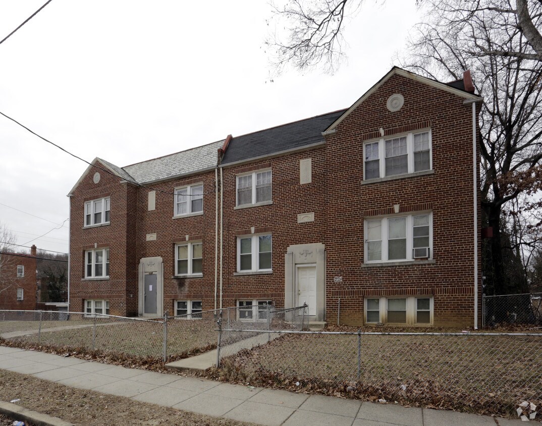 Vista a la calle - 1629 28th St SE