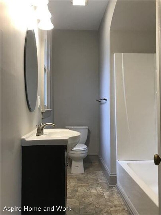 Building Photo - 1 br, 1 bath House - 102 Cochran Block