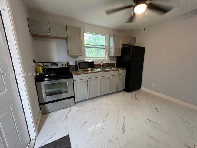 Foto del edificio - 6980 SW 26th St