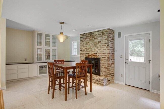 Foto del edificio - 2441 Tiffany Drive, Charleston, SC 29414 -...