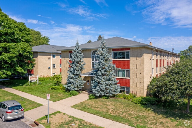 Building Photo - Carroll Court Apartments