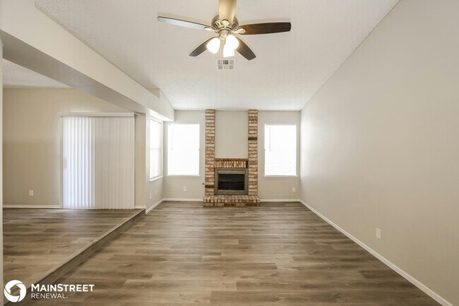 Building Photo - 4836 Nestled Grove Dr