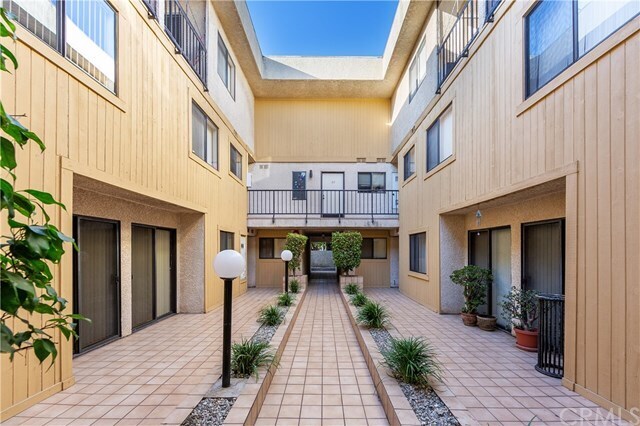 Foto del edificio - 459 Vine St