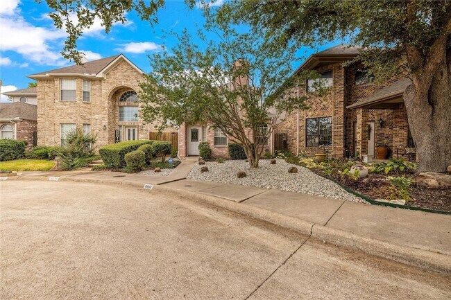 Foto del edificio - 6011 Barrington Ct