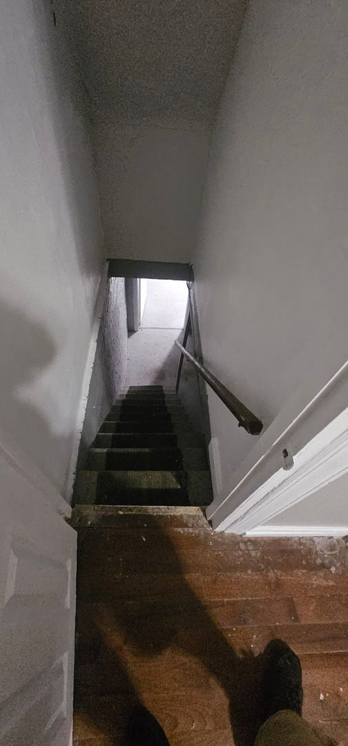 Foto del edificio - **AVAILABLE NOW** Desirable East Baltimore, Reasonably- Priced Town Home For Rent!