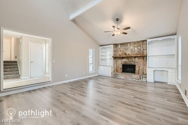 Building Photo - 3 br, 2 bath House - 6580 Oakwood Drive UNIT
