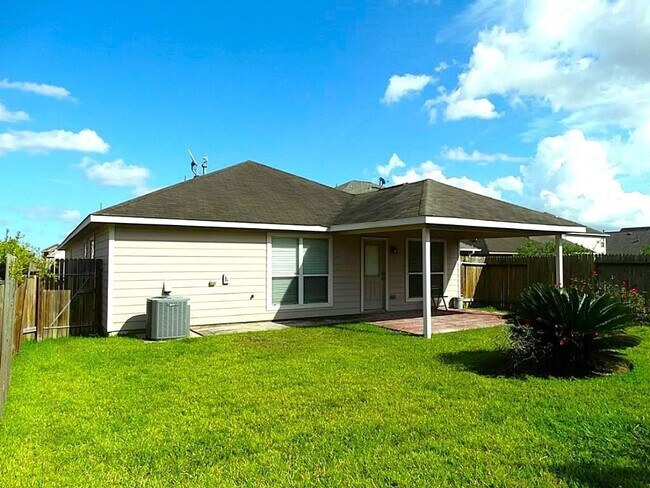 Foto del edificio - 14310 Cypress Meadows Dr