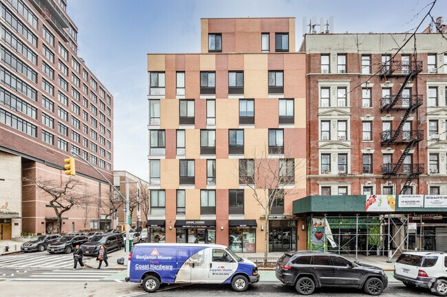 Foto del edificio - 1473  5th Avenue