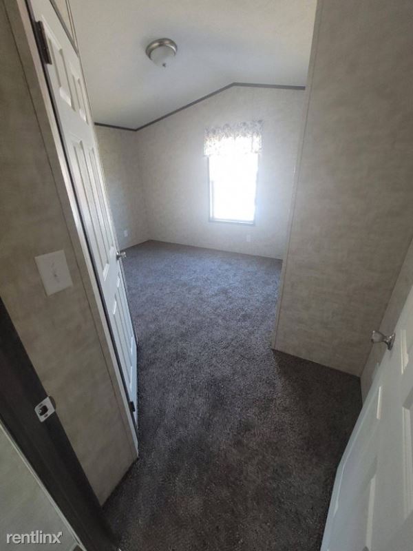 Building Photo - 3 br, 2 bath Mobile Home - 508 Earl Drive