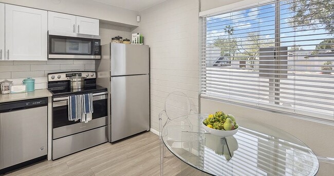 Building Photo - Westmount at Downtown Tempe Apartments