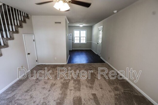 Building Photo - 2213-A Country Club Ln.