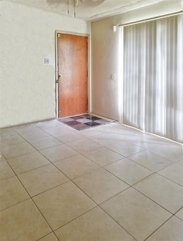 Foto del edificio - 8224 Campanella Dr