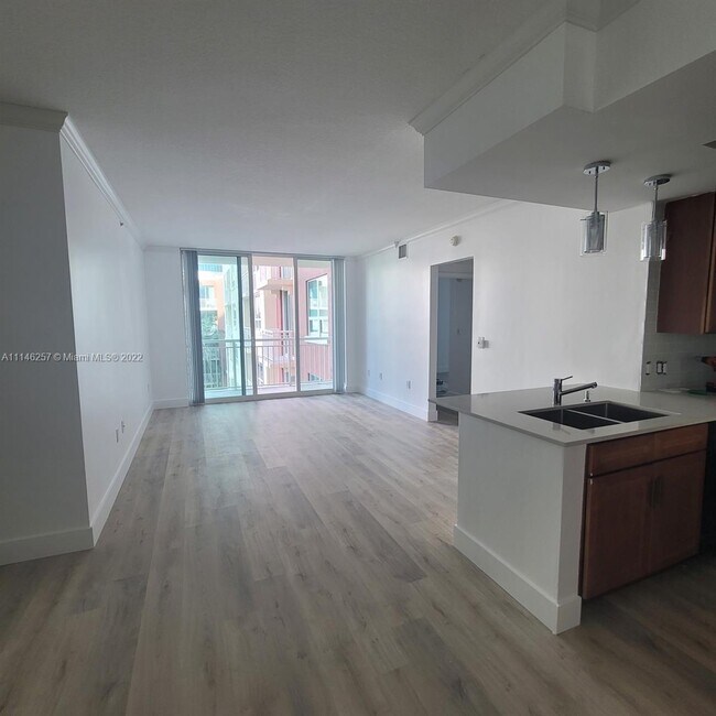 Foto del edificio - 2000 N Bayshore Dr