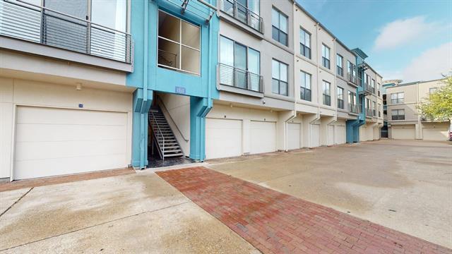 Foto del edificio - 4414 Cedar Springs Rd