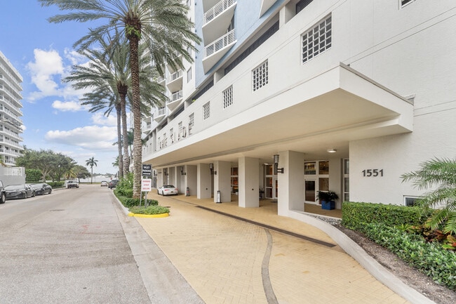 Foto del edificio - 1551 N Flagler Dr