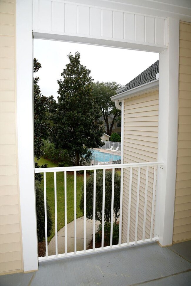 Foto del edificio - Charming Unit Close to the Pool!
