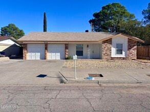 Building Photo - 11137 Pink Coral Dr