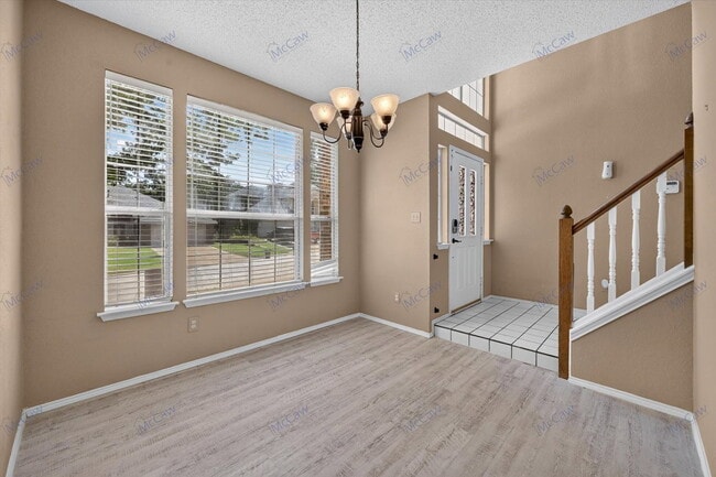 Building Photo - 7845 Ember Oaks Dr
