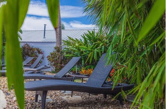 Foto del edificio - 808/810 Combo - 16 people in One Location