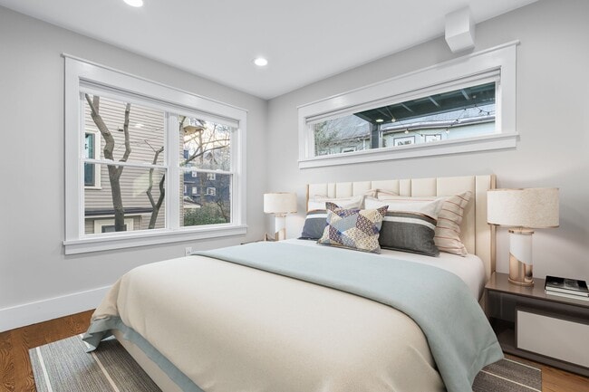 Photo - 189 Chestnut Ave Townhome