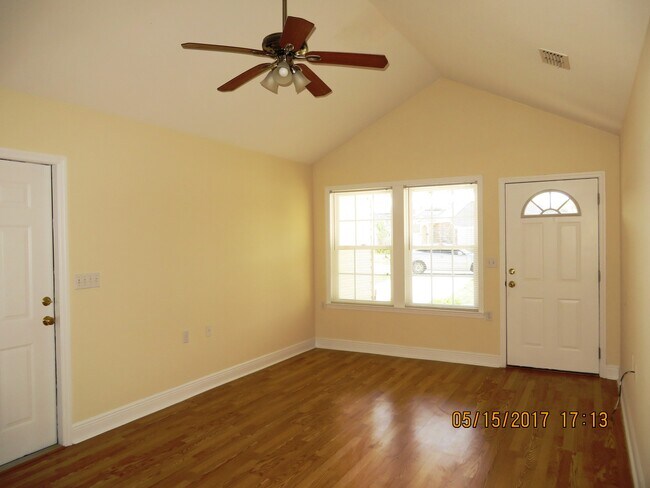 Building Photo - 5294 Montejo Dr