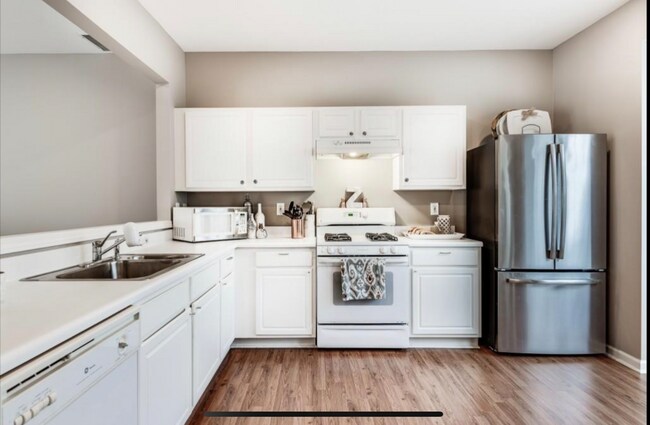 Foto del edificio - 2705 Ashleigh Ln