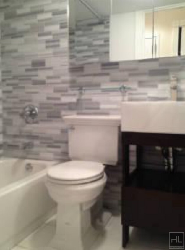 Foto del edificio - 10TH AVE.